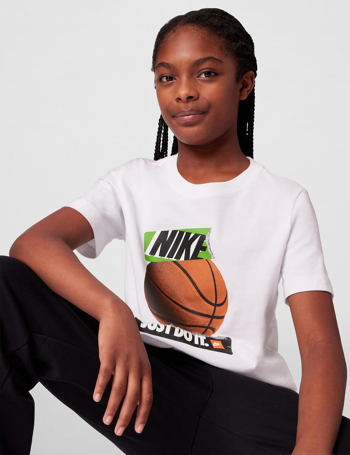 Nike Unisex Big Kids' Sportswear Club Basketball Just Do It T-Shirt - Boys and Girls - Image 2
