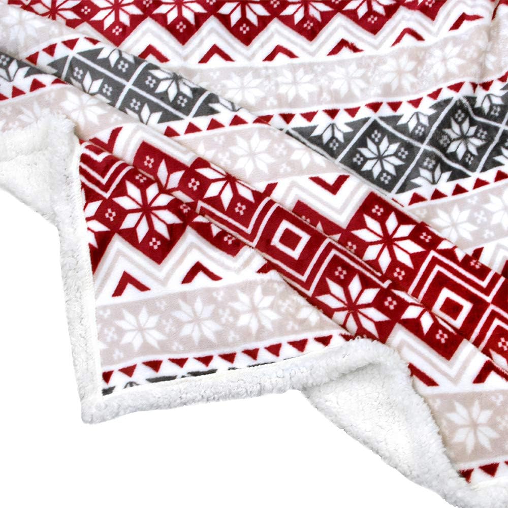PAVILIA Premium Christmas Sherpa Throw Blanket | Christmas Decoration, Fleece, Plush, Warm, Cozy Reversible Microfiber Holiday Blanket 50 x 60 : Home & Kitchen