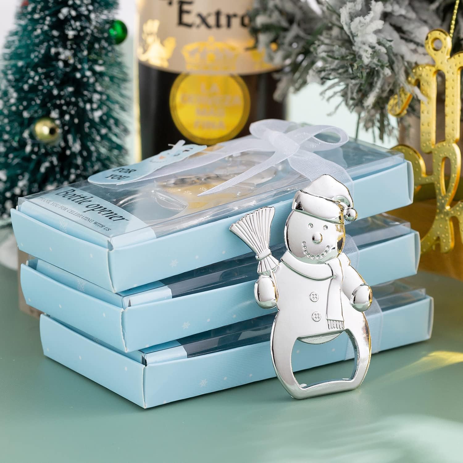 24Pcs Christmas beer bottle openers, Christmas tree snowman snowflake bottle openers and gift boxes, winter themed party decoration gifts and celebrations, guest souvenirs(snowman)