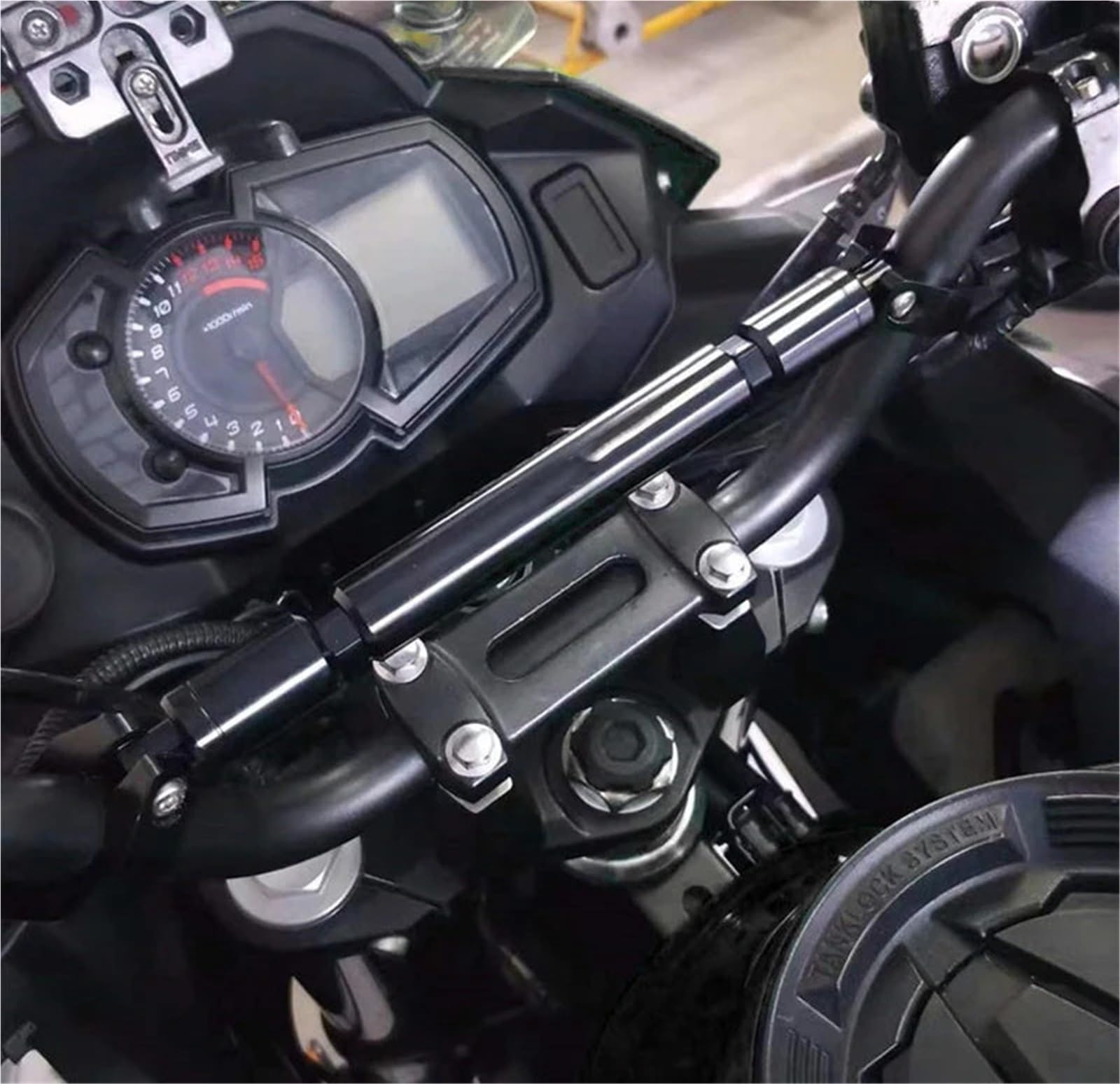 Mostek kierownicy motocykla Akcesoria motocyklowe Równowaga Kierownica Poprzeczka Uchwyt na telefon Pasuje do XL750 Transalp 2023- XL650 XL 750 650(Black TRANSALP)