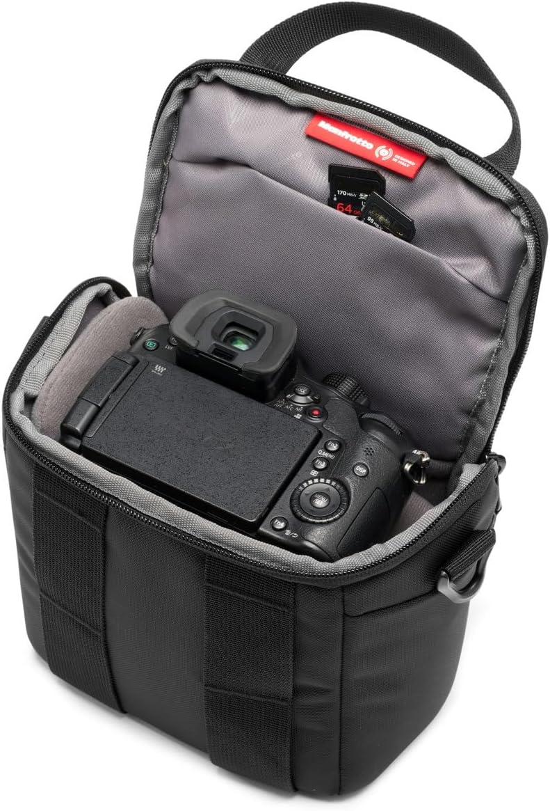 Manfrotto Advanced Shoulder Bag S III, Camera Bag for Mirrorless with Lens, Camera Case with Tripod Mount and Rain Cover, Photography Accessories