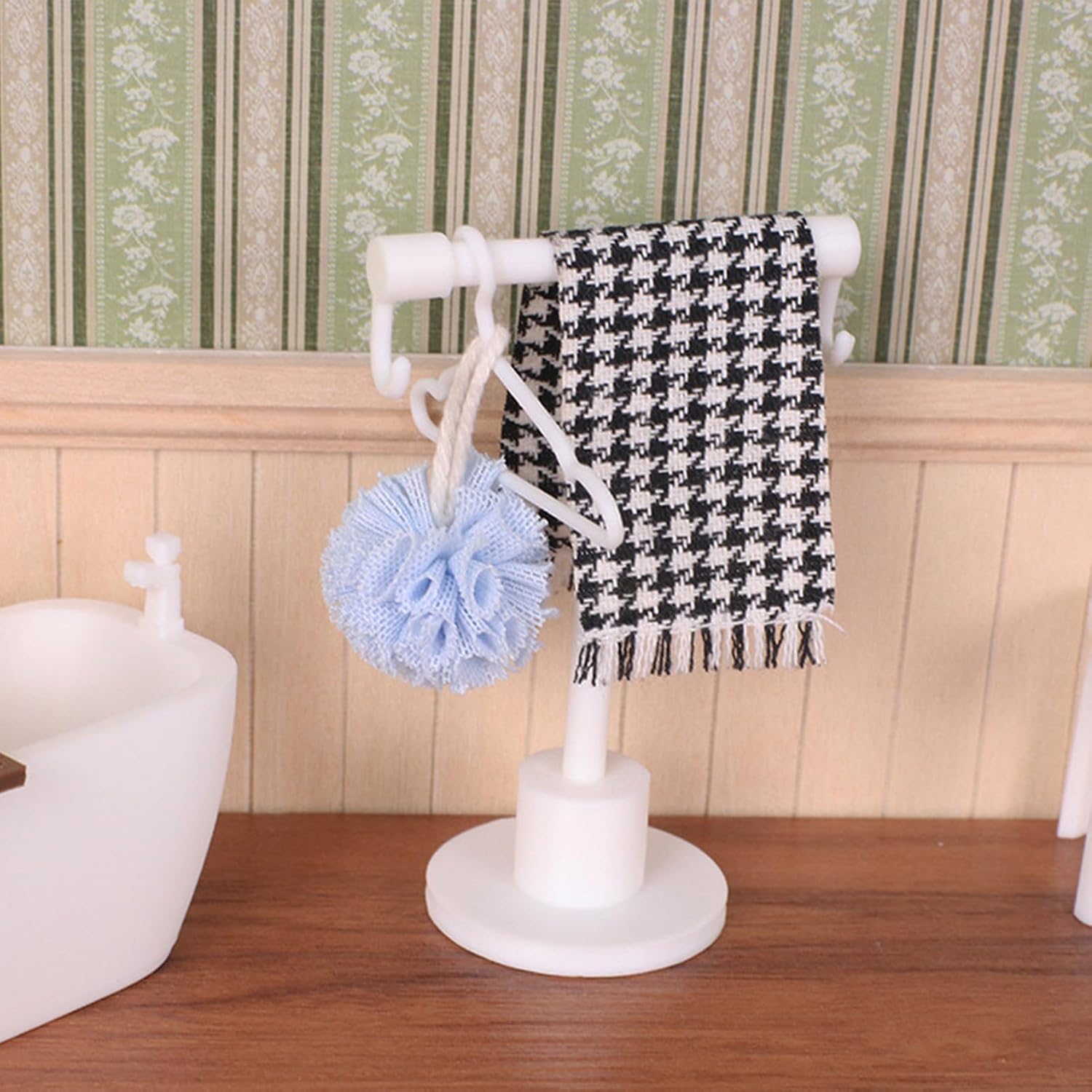 8-piece Mini Bathroom Set, Mini Dollhouse Furniture, Dollhouse Decoration, Mini Dollhouse Accessories for Bathroom, Vanity, Toilet, and Shelf Display.