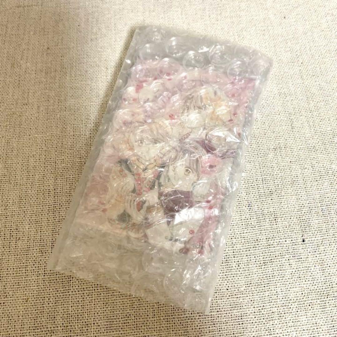 Amazon.co.jp: ふしぎ遊戯ブラインドスクエア缶バッジ（美朱、唯、柳宿