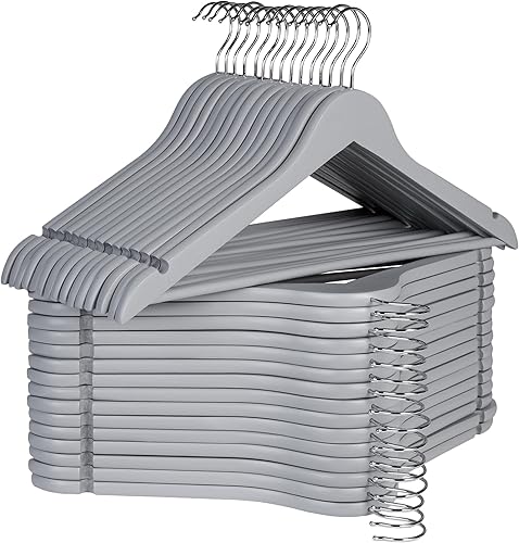 StorageWorks Percha de madera para abrigos, perchas de madera para ropa, paquete de 30 unidades, color gris, perchas de madera natural para abrigos, disponible en Yaxa Peru