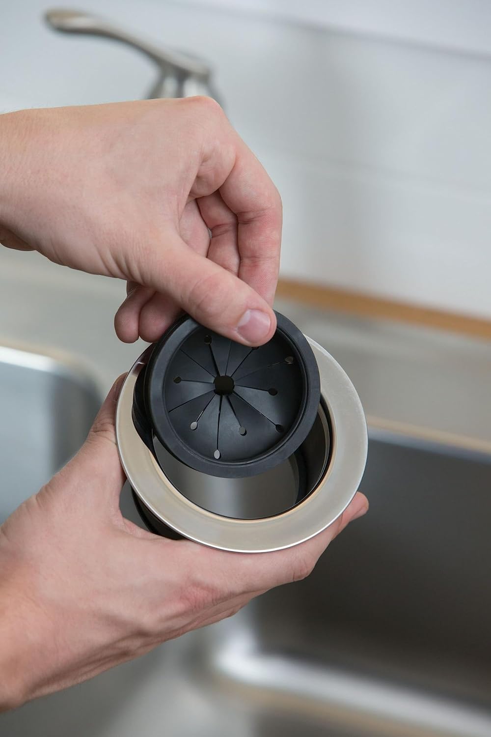Waste King Black Disposer EZ Mount Garbage Disposal Stopper and Splash Guard for Sink Drain, 1025