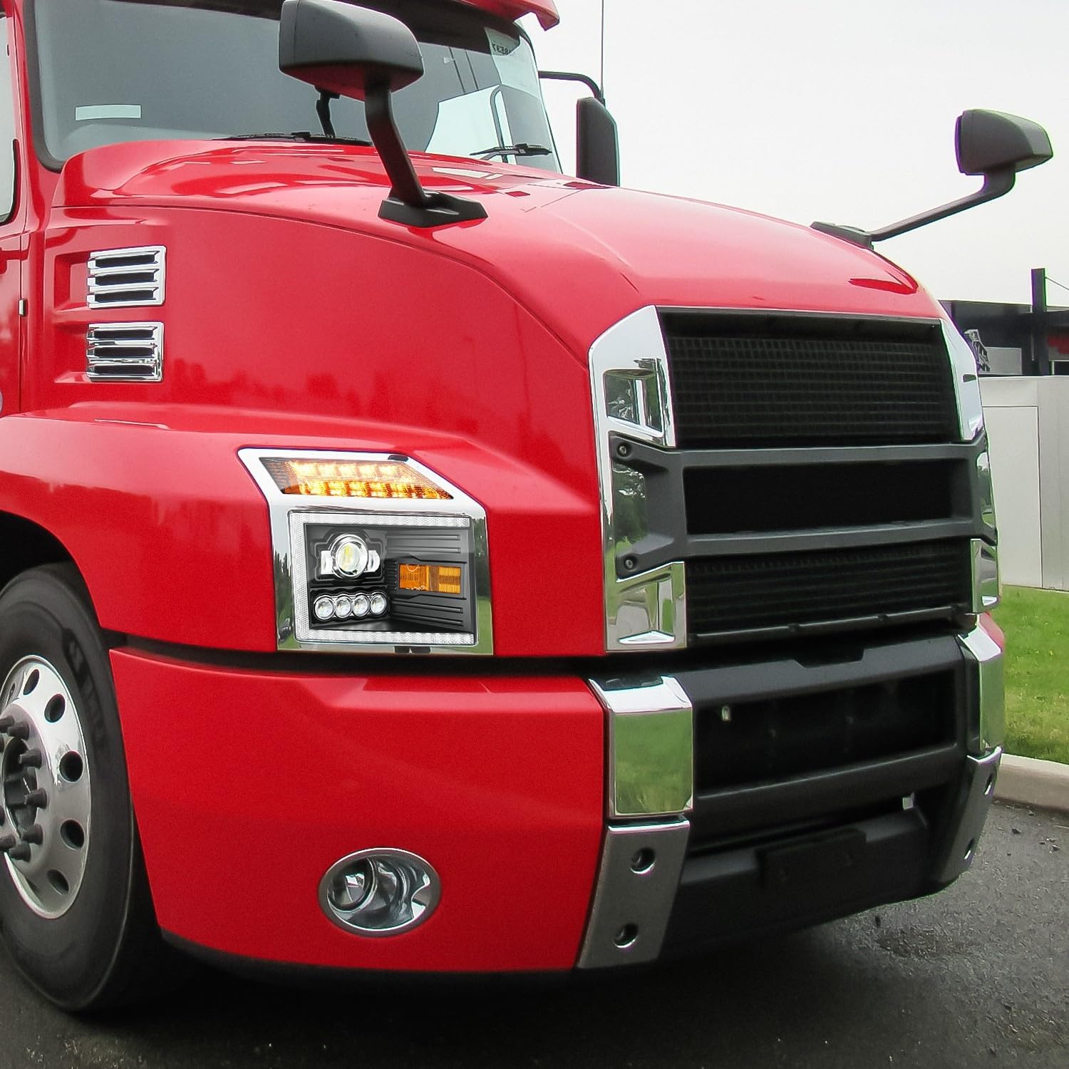 DNA MOTORING Black Turn Signal Projector Headlights With Dual LED DRL Compatible with Mack Anthem 2018-2025,HL-HAY-074-BK