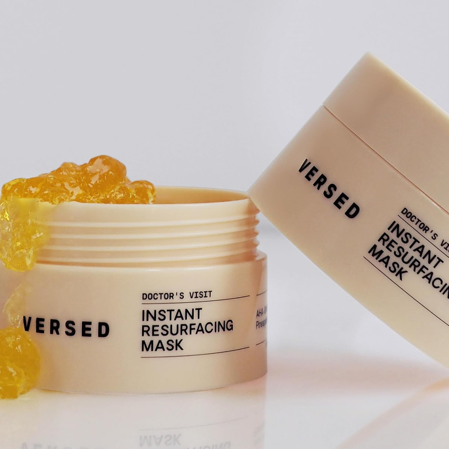 Versed Doctor's Visit Skin Resurfacing Face Mask - Glycolic Acid + Lactic Acid Face Exfoliant for Dark Spots & Skin Texture - AHA BHA Enzyme Mask to Brighten, Smooth Rejuvenate (1.7 fl oz / 50 ml) - Image 7