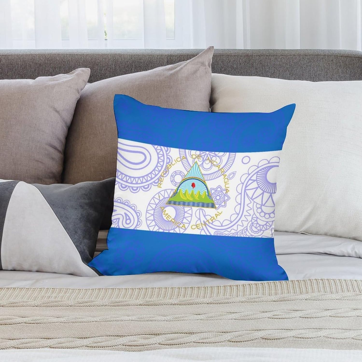 Nicaragua Flag Paisley Pattern Printed Throw Pillow Case 4 Pcs Soft Pillowcases Pillows Covers Sofa Bed Decor 12/14/16/17/18/20/22/24/32 Inches
