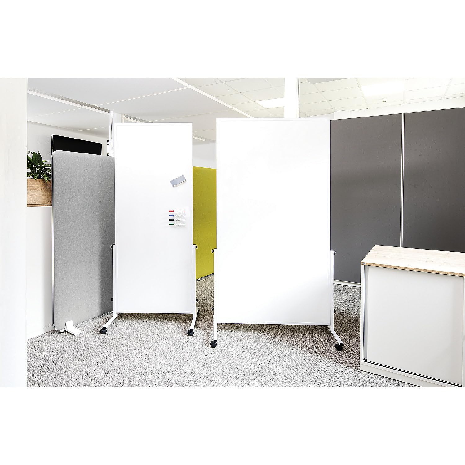 MAUL Mobiles Whiteboard weiß MAULsolid easy2move 180x100 cm drehbar Rollen