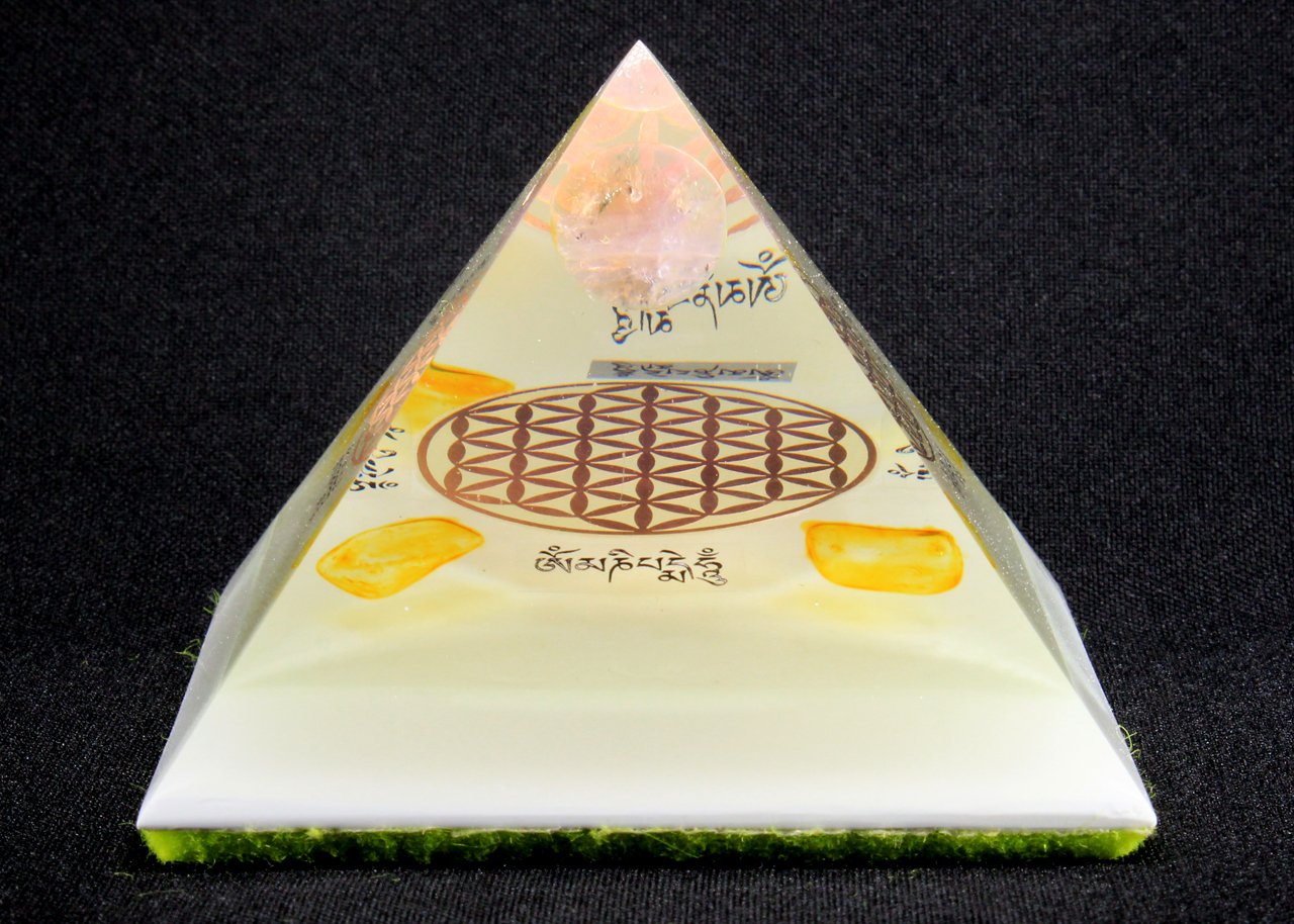 Handmade Flower of Life ORGONITE Pyramid Orgone Energy Generator for Harmony and Healing, with Om Mani Pedme Hum Mantra, Quartz Crystals, Citrine