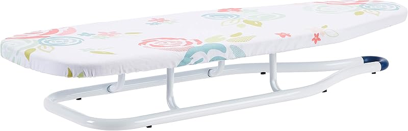 Amazon Basics Tabla de planchar plegable para ahorrar espacio, tablero con pies antideslizantes, 77 x 29 cm, blanco, floral