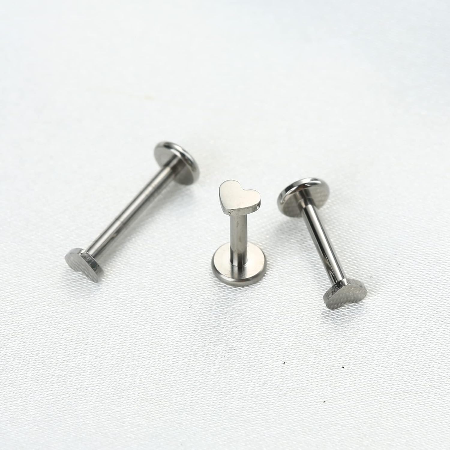 3pcs 16G 6mm 8mm 10mm G23 Titanium Internally Threaded 3mm Heart/Star/Cross/Moon/Lightning/Round Labret Monroe Lip Tragus Cartilage Earring Ring Stud Piercing Jewelry