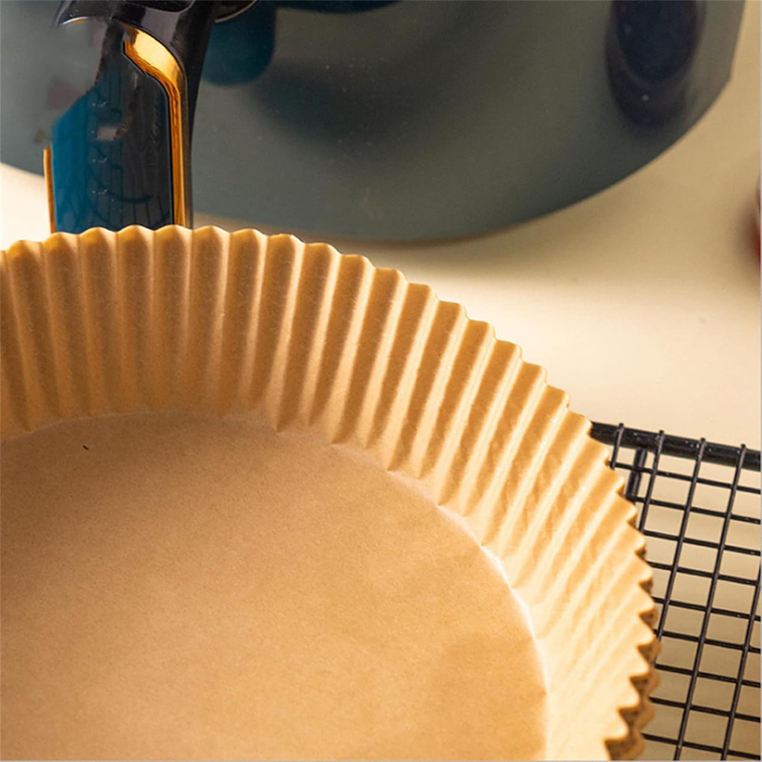 Disposable Paper Liner For Air Fryer-50PCS, Waterproof, Non-Stick And High Temperature Resistant Kitchen Baking Mat Oil Paper, Suitable For Oven, Fryer, Steamer, Microwave Oven (Brown7.87inch-100PCS)