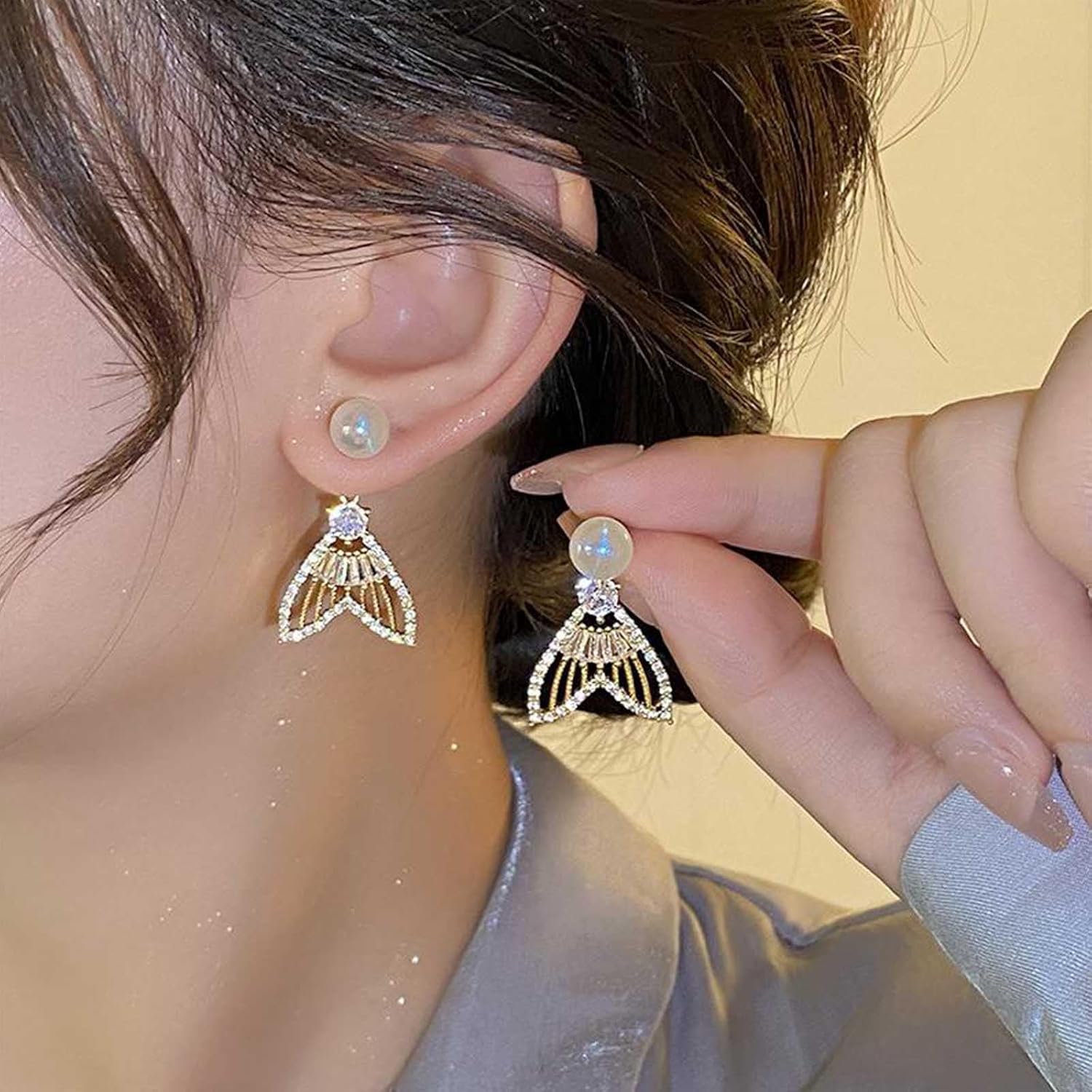 W WEILIRIAN Boho Pearl Jacket Earrings Mermaid Tail Dangle Earrings Crystal Fish Tail Earrings Pearl Stud Earrings Rhinestone Fishtail Drop Earrings Jewelry for Women and Girls Gifts - Image 6