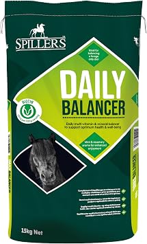 SPILLERS Daily Balancer Horse Feed 15KG, Mint & Rosemary   Contains Vitamins, Minerals and Biotin   Provides Balanced Diet for Horses and Ponies   No Added Iron   Supports Hoof Health