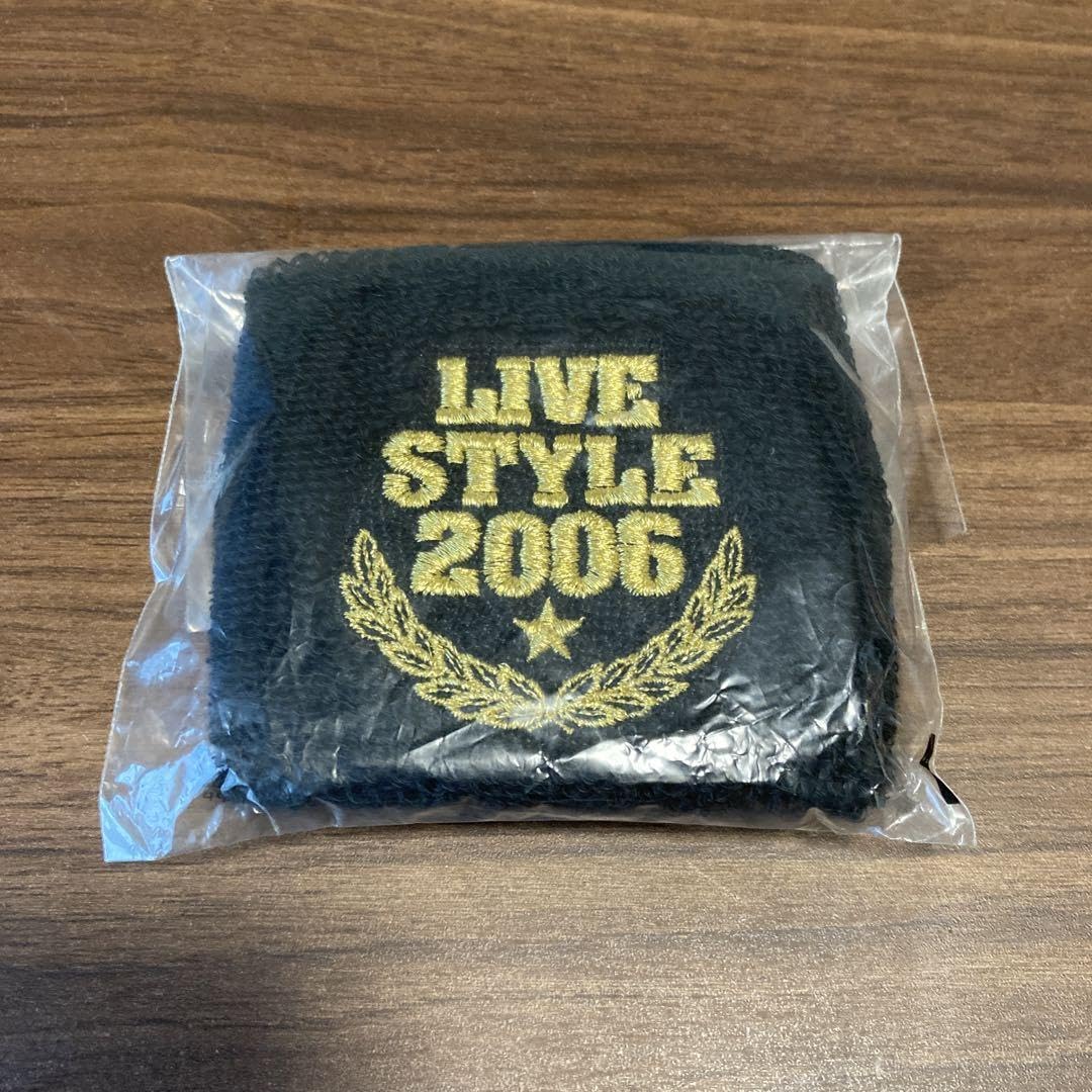 安室奈美恵　ライブグッズ　so crazyリストバンド Amazon.co.jp: 安室奈美恵 ライブグッズ リストバンド : ホビー