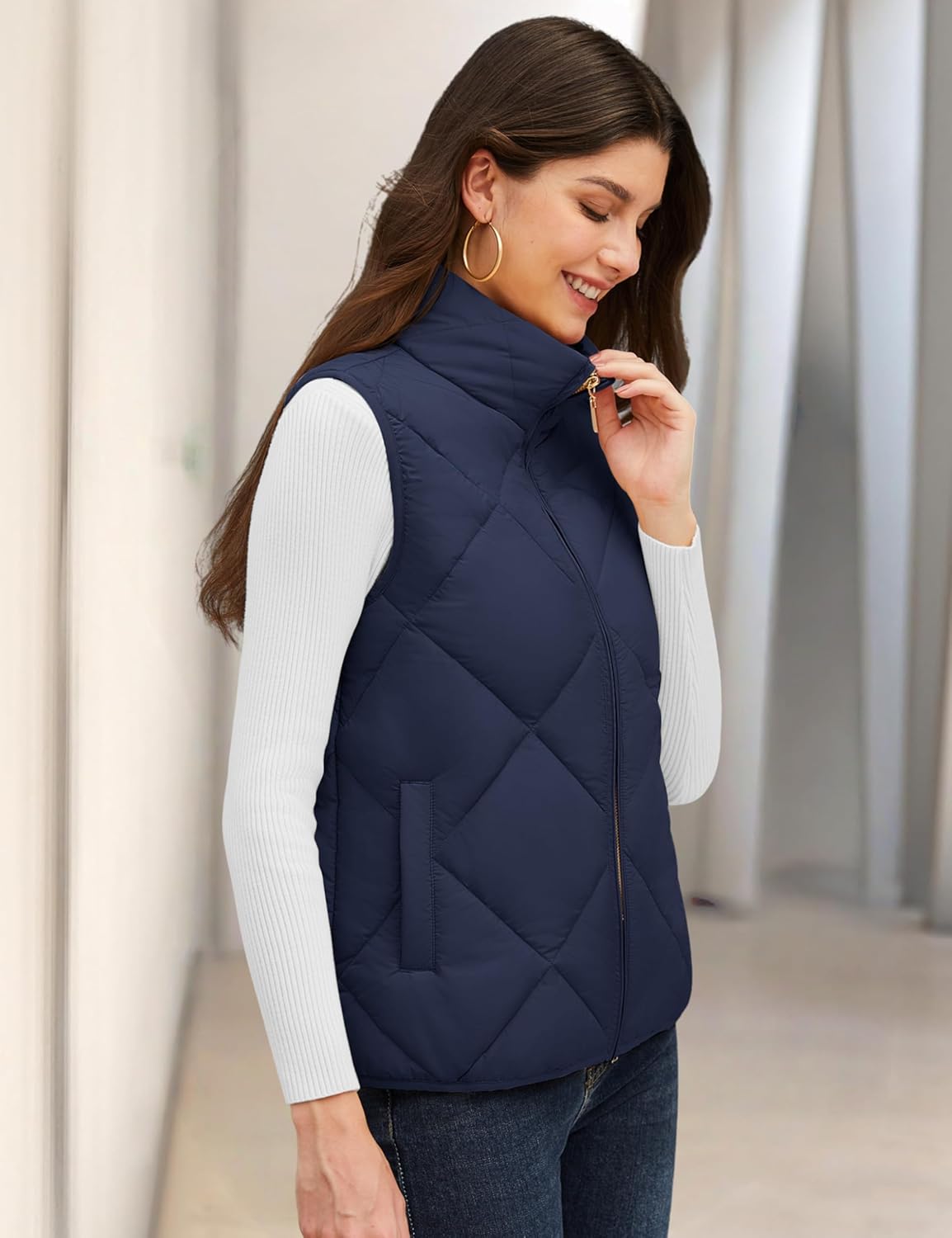 YUCOLEN Women's Quilted Vest Stand Collar Lightweight Zip Padded Gilet Sleeveless Jackets Coats Outerwear with Pockets - Image 3