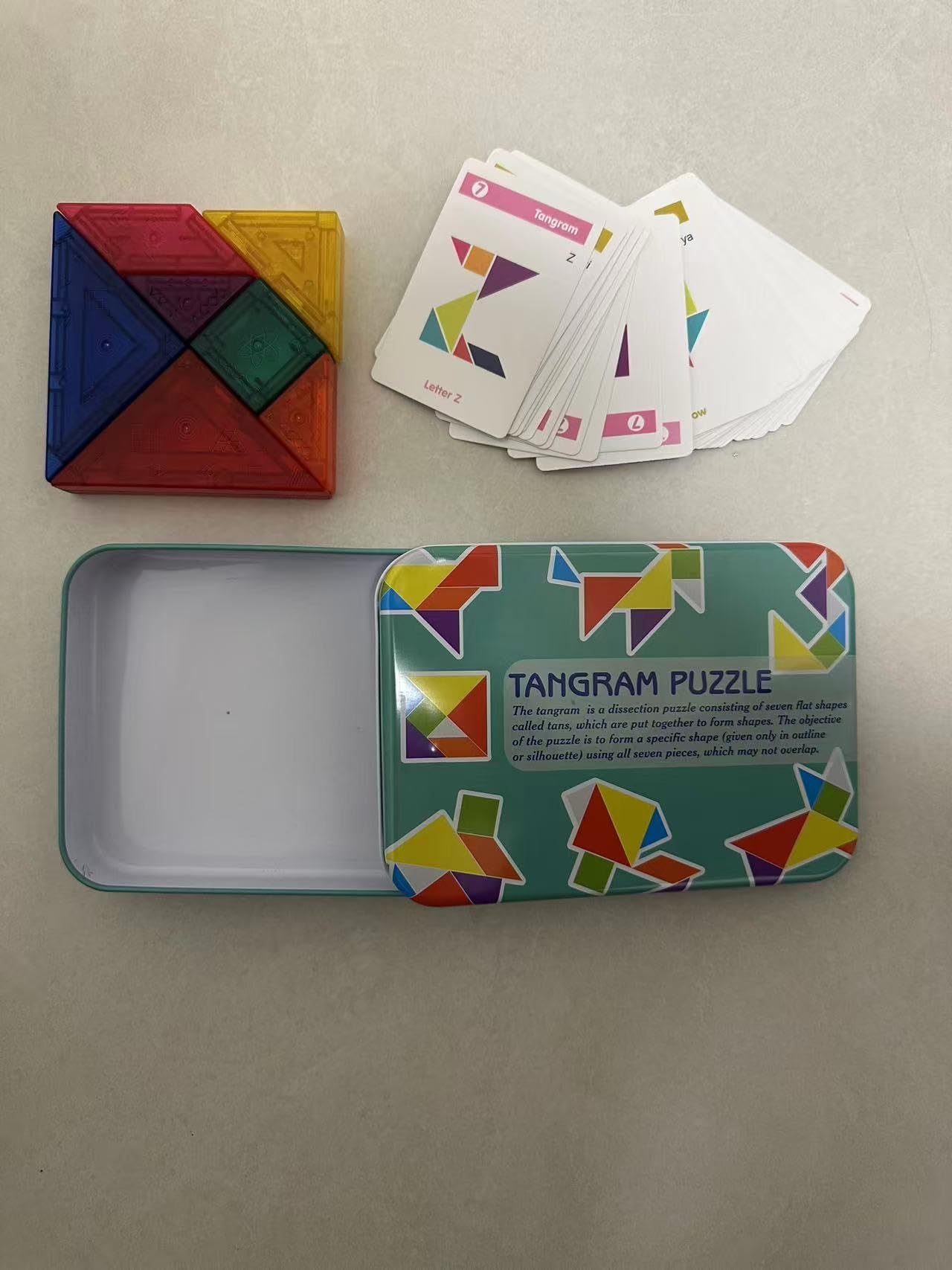 Puzzle Magnetico 3D Tangram – Tangram Magnetico per Bambini dai 3 Anni in su con 32 Tessere, Gioco Educativo da Viaggio per Bambini, Perfetto Come Regalo per i Bambini
