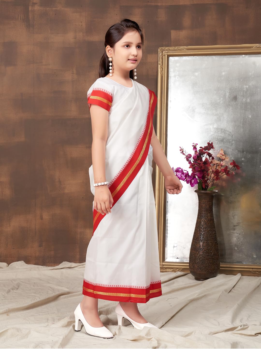 Aarika Girls Ethnic Wear White Colour Bangoli Silk Saree (3-9 Years)