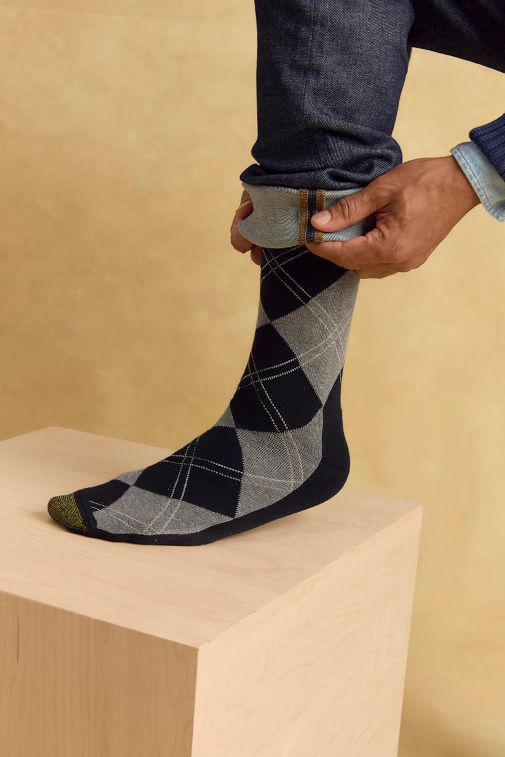 GOLDTOE mens Comfort Cushion Argyle Crew Socks, 3-pairs - Image 2