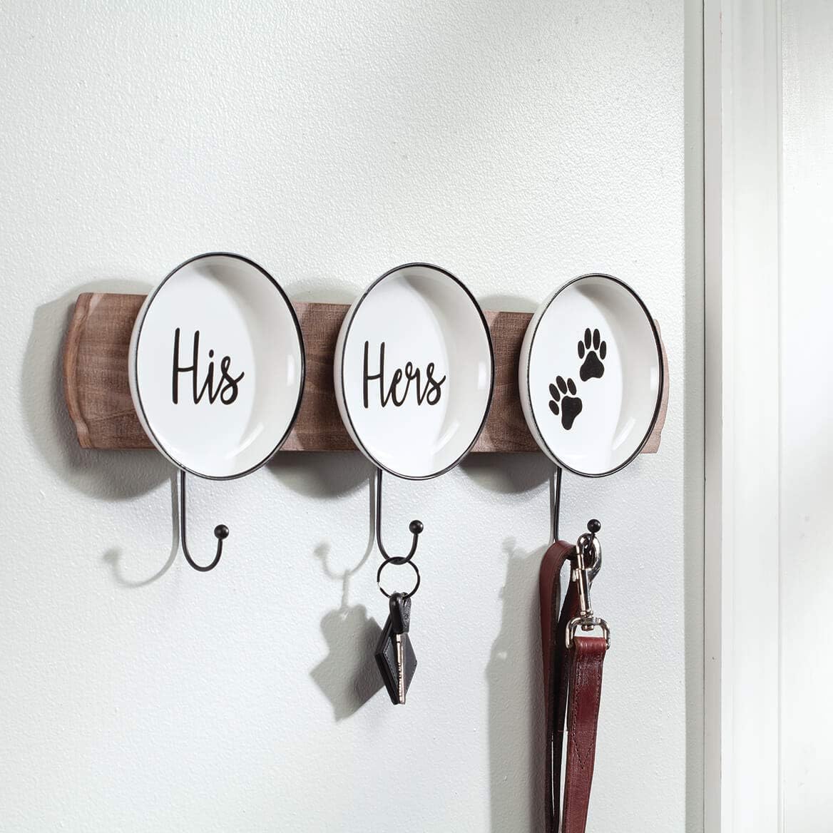 Fox Valley Traders His, Hers, Paws - Leash and Key Holder for Entryway Organization