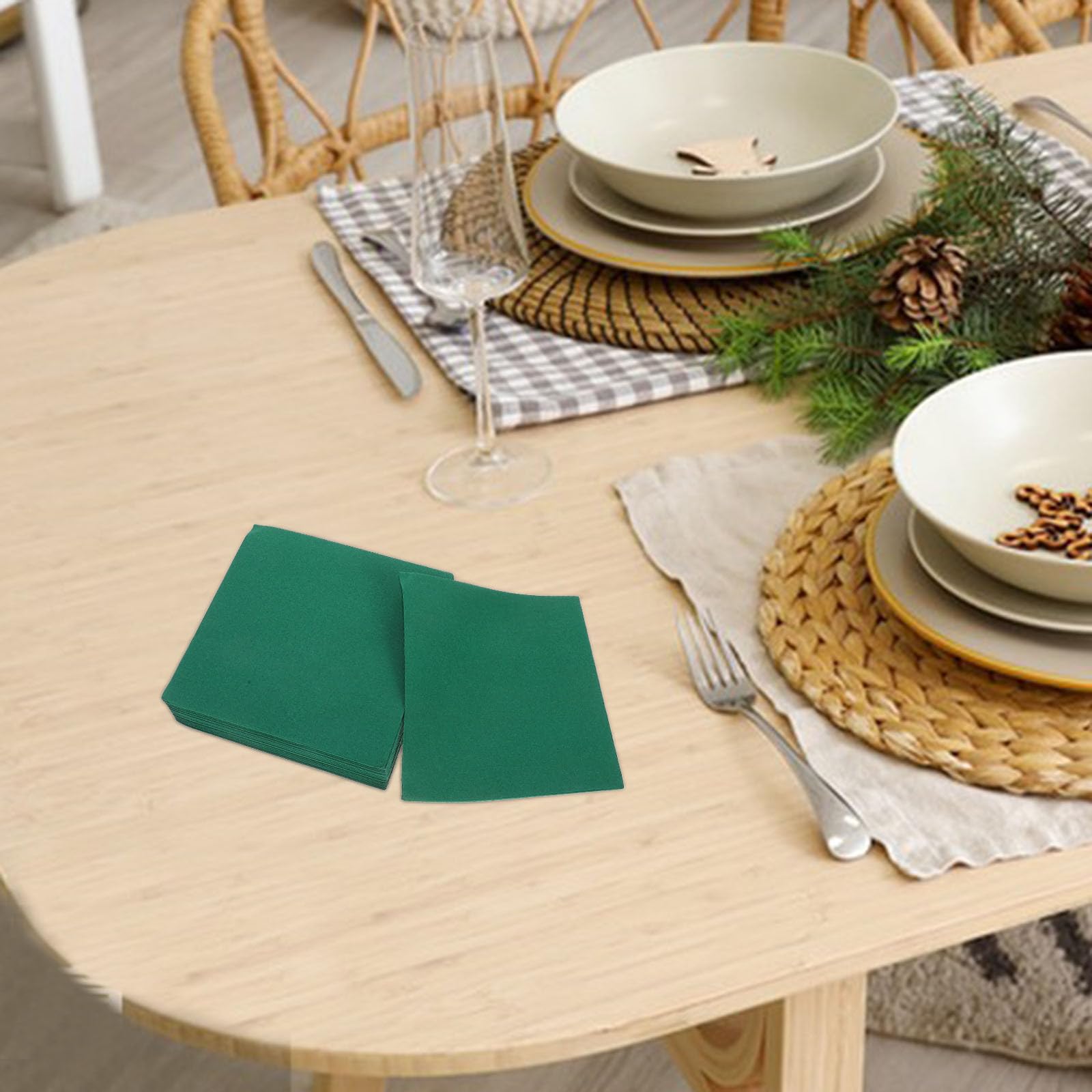 Cabilock 50 Piezas Servilletas de Papel Desechables Alta Eficiencia Verdes Textura Gruesa de Pulpa de Madera para Restaurante y Hogar para Cenas y Bodas Uso Versátil en Restaurante y Hogar