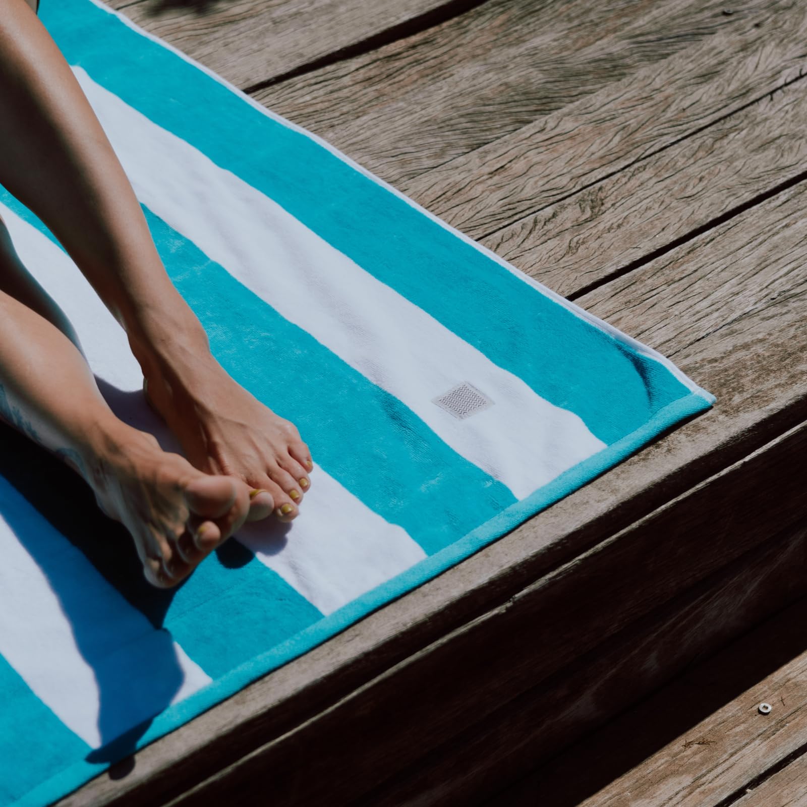 MOMOMUS Toalla de Playa de Algodón Velour 100% - Rayas Cabana, Suave y Ultraabsorbente - Ideal como Toalla de Playa Grande para Piscina, Baño y SPA - Turquesa, 90x180 cm