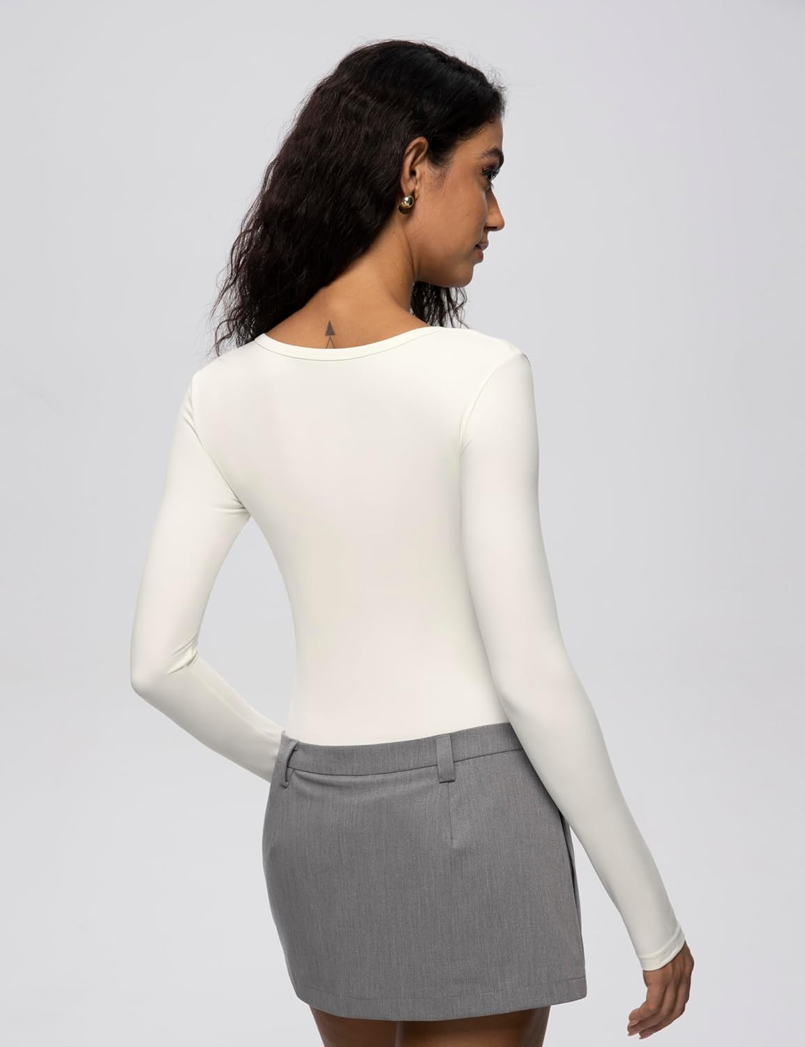 ENERFUL Women's 2/3 Pack Long Sleeve Shirts Scoop Neck Slim Fitted Tight Basic Casual Going Out Soft-fuzz Tee Tops - Image 4