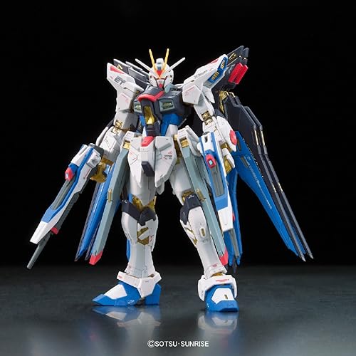 Miniatura 17 de Figura de acción Strike Freedom de modelo N.14 RG de Bandai Hobby (escala 1 144)