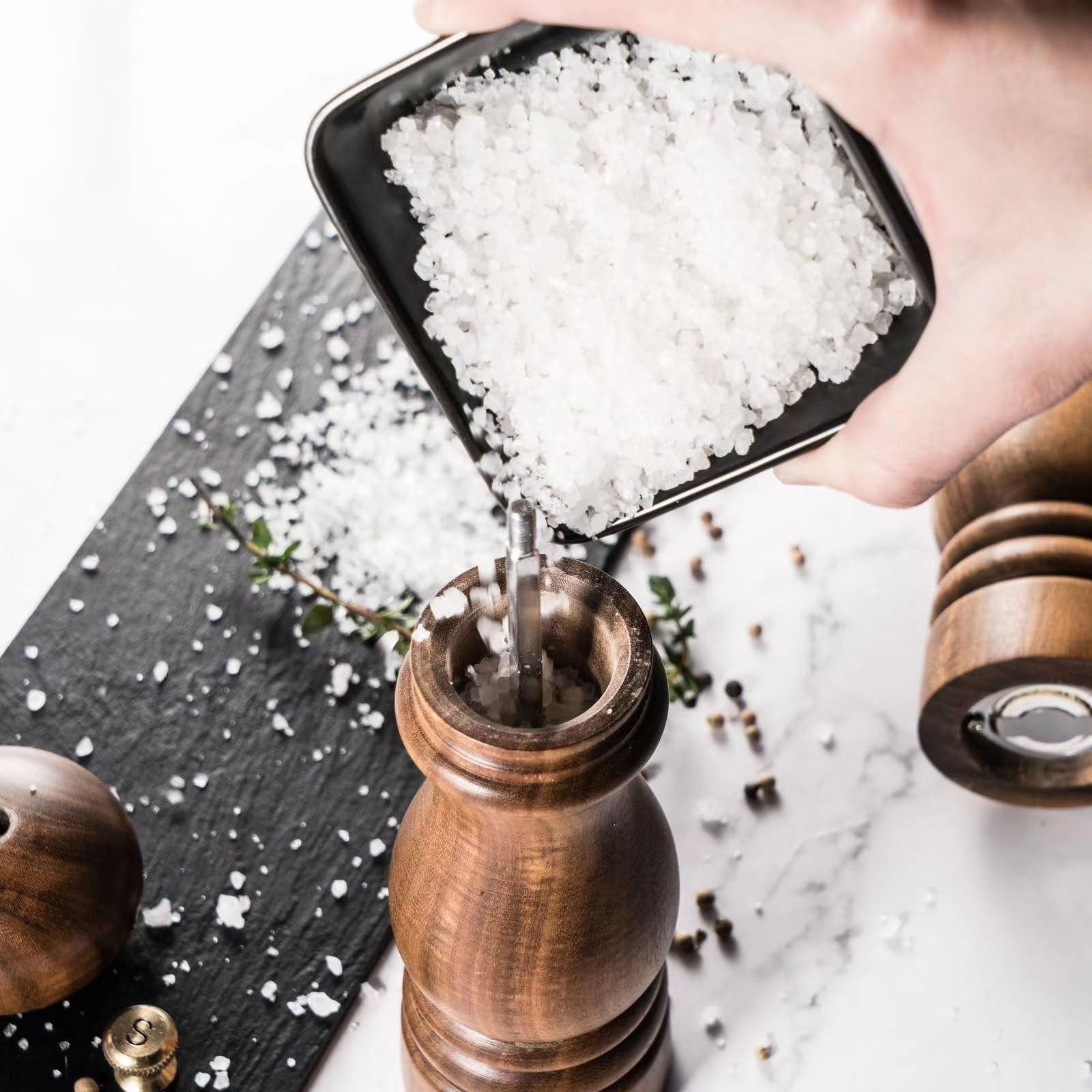ENGENDER Manuelle Salzmühle Pfeffermühle, manuell, Meersalz, Pfeffer, Retro-Gewürzglas, geeignet for die Küche zu Hause, Restaurantküche und Treffen im Freien(10in)