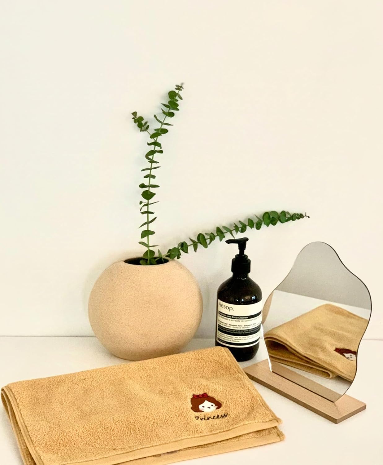 Personalized Hand Towels for Girls Boys 19.6 * 9.8Inch, Custom Name Towel with Embroidery for Bathroom Gym and Spa, Housewarming Birthday Graduation for Daughter Son (Yellow)