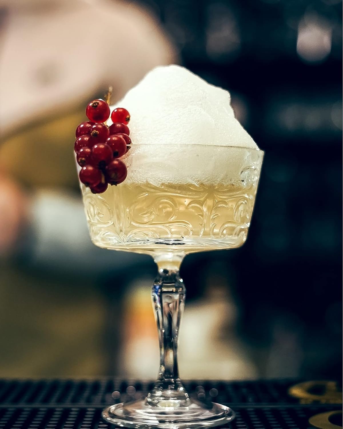 HISTORY COMPANY The British Gentleman’s Club Crystal Cocktail Glass – 2-Piece Set for Classic Cocktails (Gift Box Collection) - Image 7