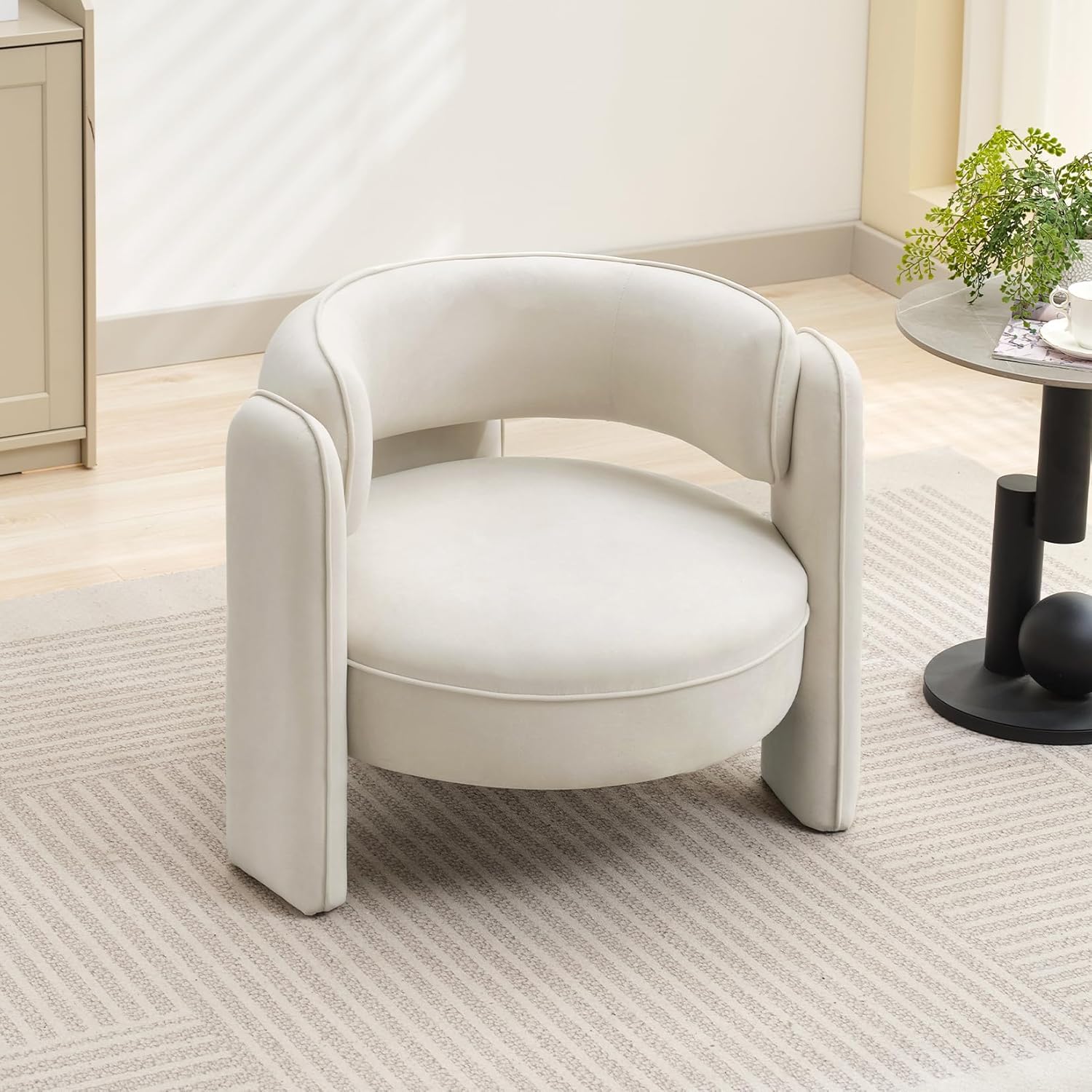 GarveeHome Modern Accent Chair With Velvet Fabric, Mid Century Barrel Armchair for Living Room, Comfy Upholstered Accent Sofa Chair With Armrest, Boucle Chair for Bedroom Apartment Office Study, Beige