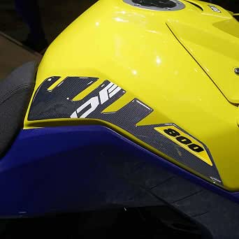 3D Carbon Fiber Tank Stickers & Side Protectors For Suzuki Motorcycles - Made In Italy
