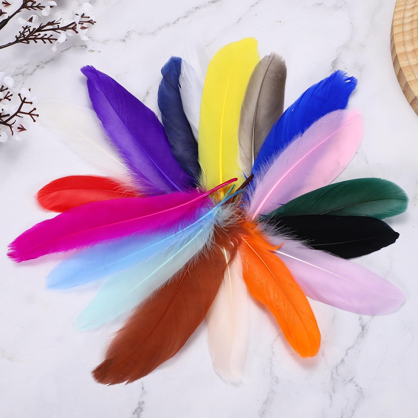 PATIKIL Piume D'Oca Naturali 4-7" All'Ingrosso Per Artigianato, 200 Pezzi Piume Decorative Lunghe Di ricchi colori Per Acchiappasogni Fai Da Te, Cappello， Ghirlande, Blu Scuro