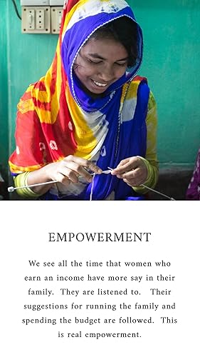 Miniatura 3 de Sonajero Peapod hecho a mano de algodón de ganchillo de comercio justo, 9 pulgadas de longitud