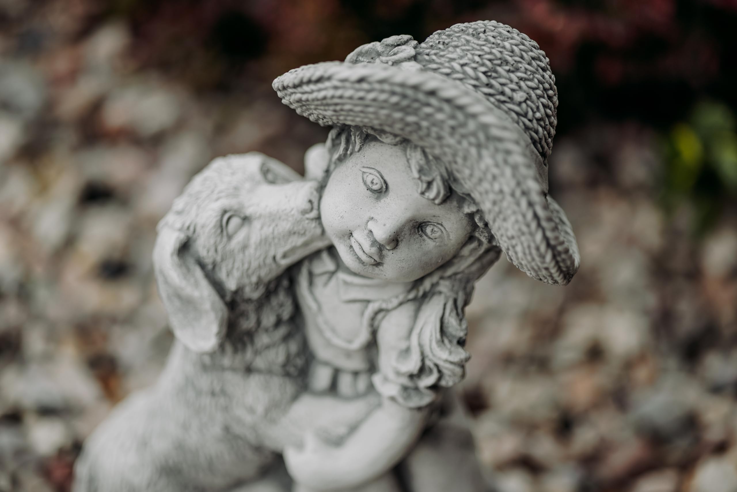 gartendekoparadies.de Mädchen mit Hund, Steinfigur H. 47 cm, 13 kg, Grau, frostsicher aus Steinguss für Außenbereich
