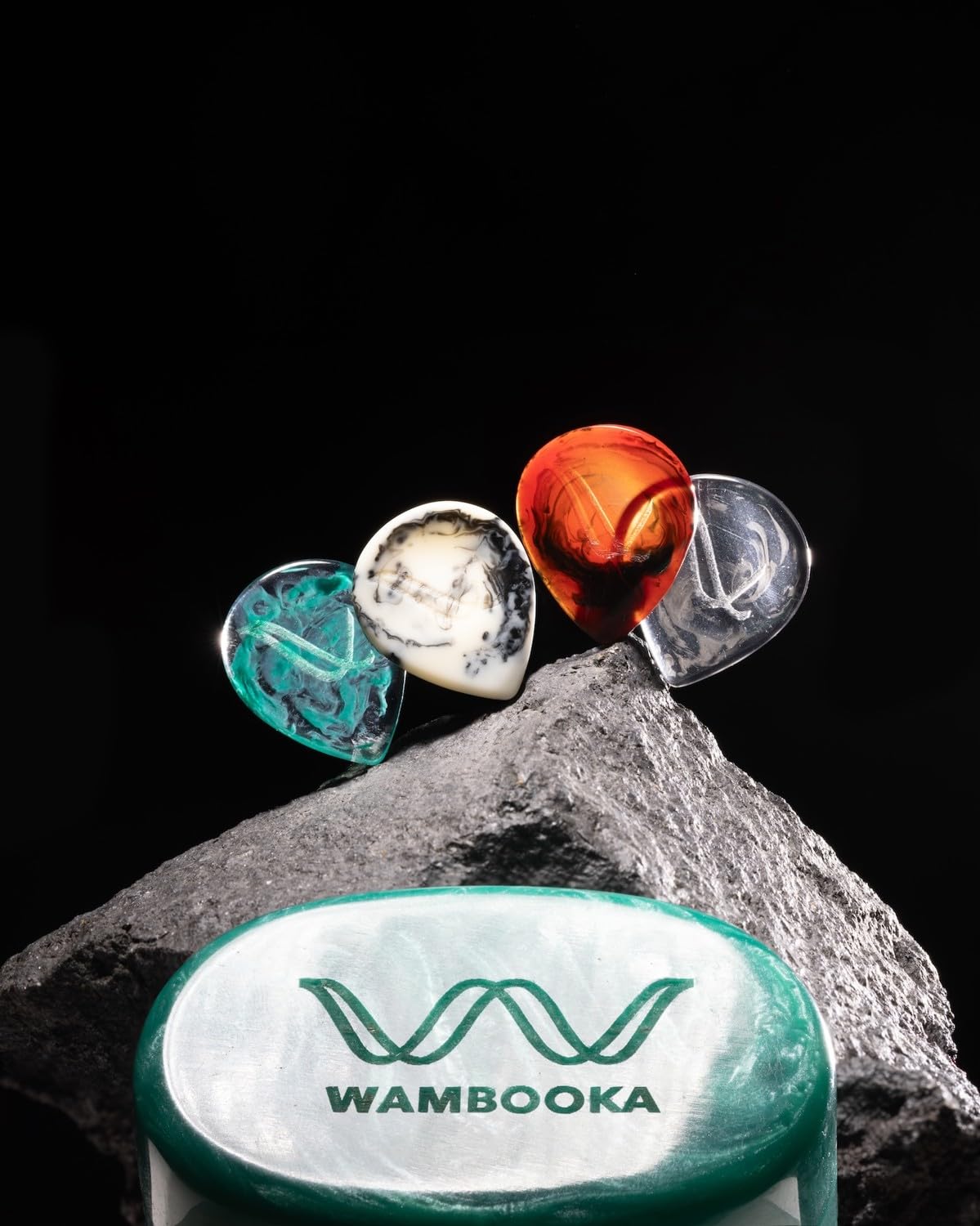 Zero Gravity Picks - Plektren Set aus Kunstharz mit Perlmutt-/Smaragd-Etui - Ultraleichte und dicke Plektren für Gitarre und Bass, Luxury Box (Smaragd)