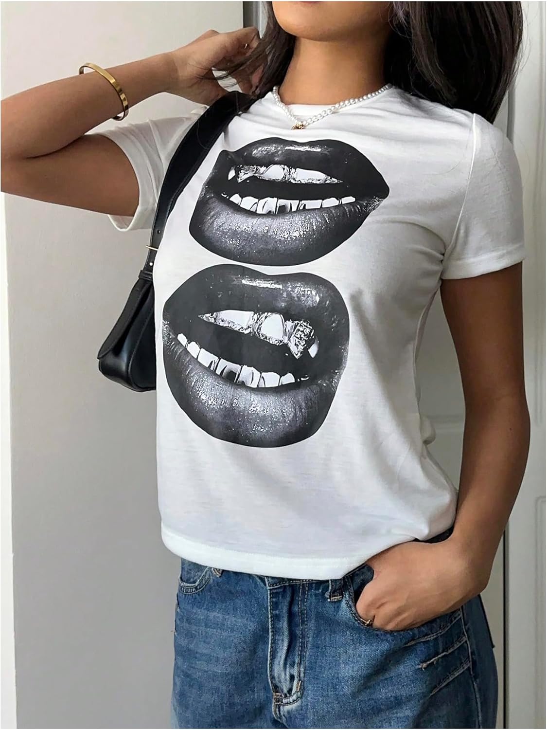 Floerns Women's Graphic Lips Print T Shirts Short Sleeve Streetwear Tee Shirts Top - Image 3