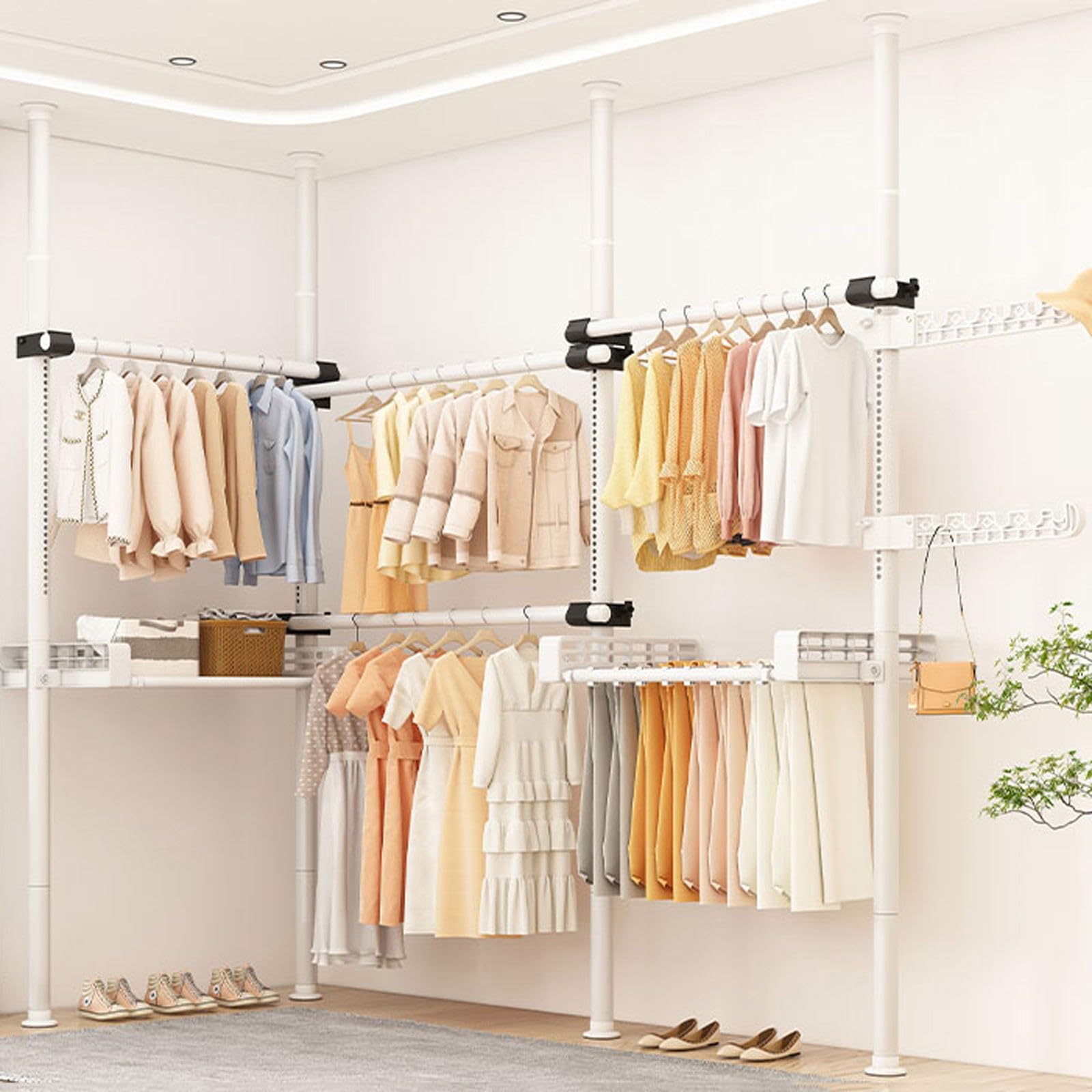 Tringle à vêtements du sol au plafond pour organiser la chambre ou le dressing épuré