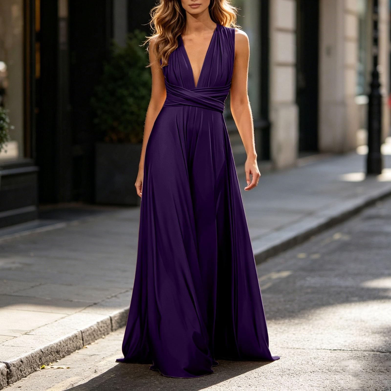Elegante Abito da : Vestito Versatile per Cocktail, Occasioni Formali e Feste con Lungo Strascico.