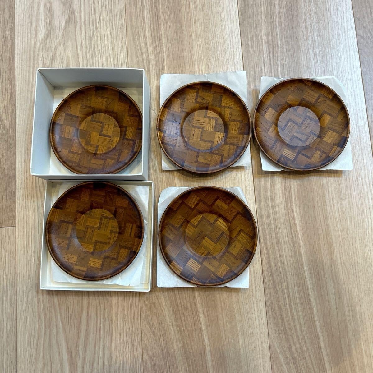 深川製磁 花ひょうたん 瓢箪 蓋付き 湯飲み 舟型 茶托 ホワイト 白磁