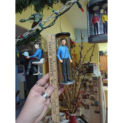 Dr Leonard H McCoy Star Trek: U.S.S. Enterprise-Keepsake Ornament