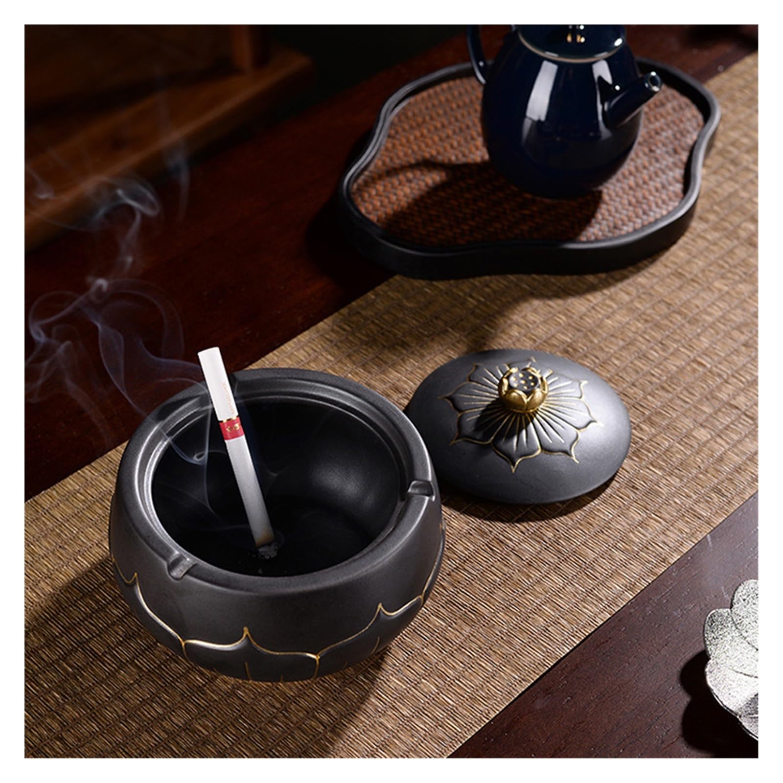Decorativo per interni Posacenere in Ceramica con Coperchio, Nero da Esterno, for Sigarette Facile Pulire for Home Office Cafe Garden Patio da scrivania