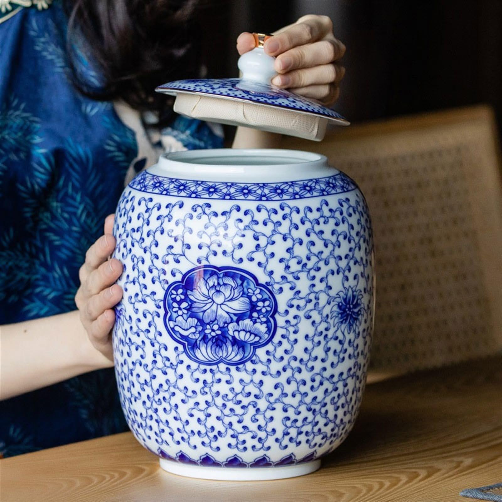 Ceramiczne pojemniki do herbaty Jingdezhen ceramiczny pojemnik uszczelniający na herbatę Puerh słoik do przechowywania herbaty duże ozdoby salonu(Średni)