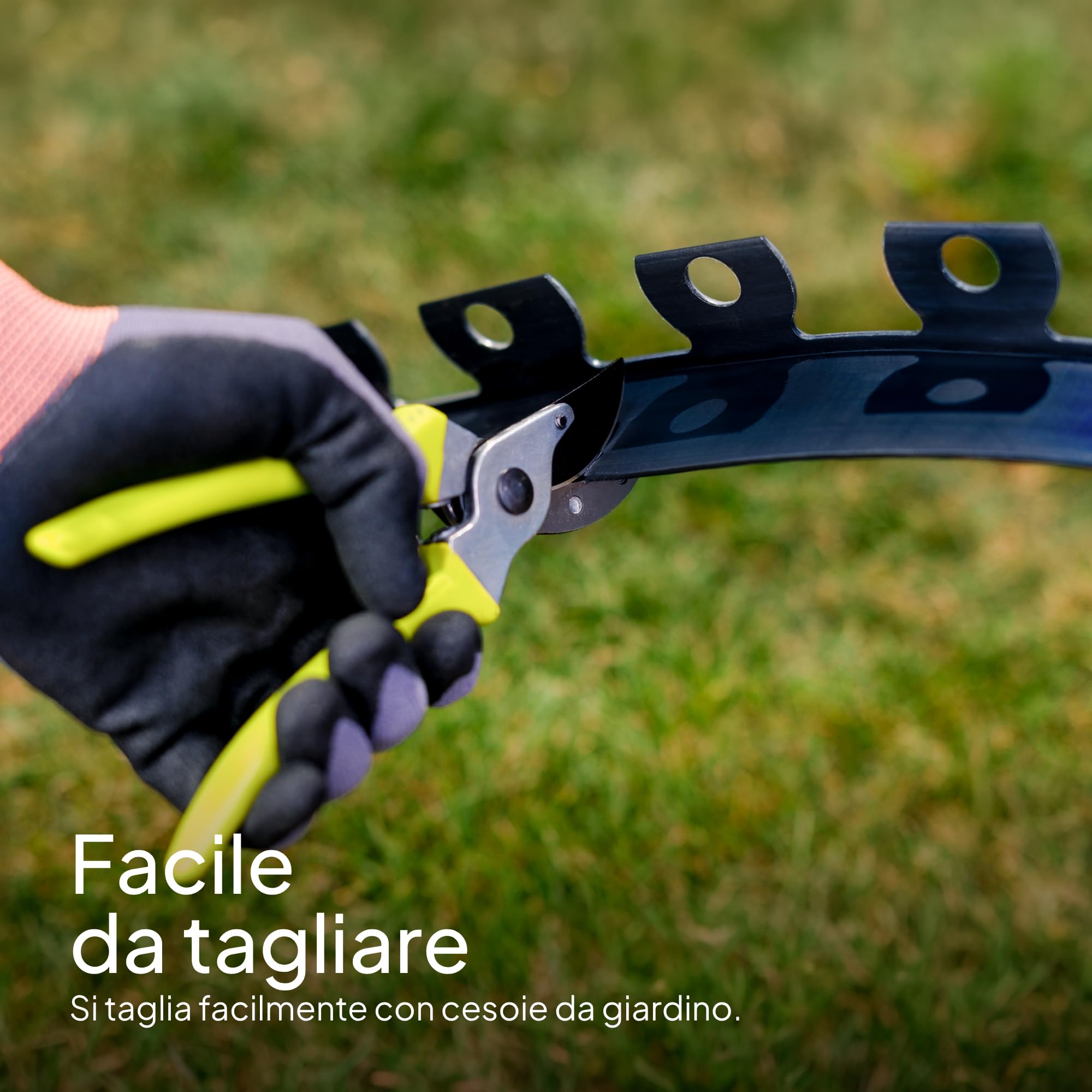 Bordo per Aiuole 10 m con 30 Chiodi di Fissaggio - Bordura per Aiuola Plastica - Bordo Giardino Flessibile - Altezza 5 cm - Facile da usare, Nero