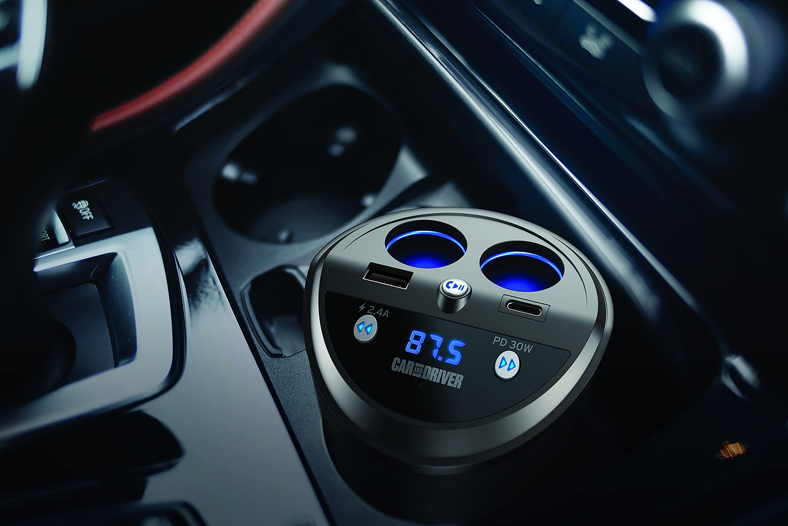 CAR AND DRIVER Smart Bluetooth FM Transmitter - Soporte para vasos para coche con doble USB y USB USB-C y doble encendedor de cigarrillos de 12 V
