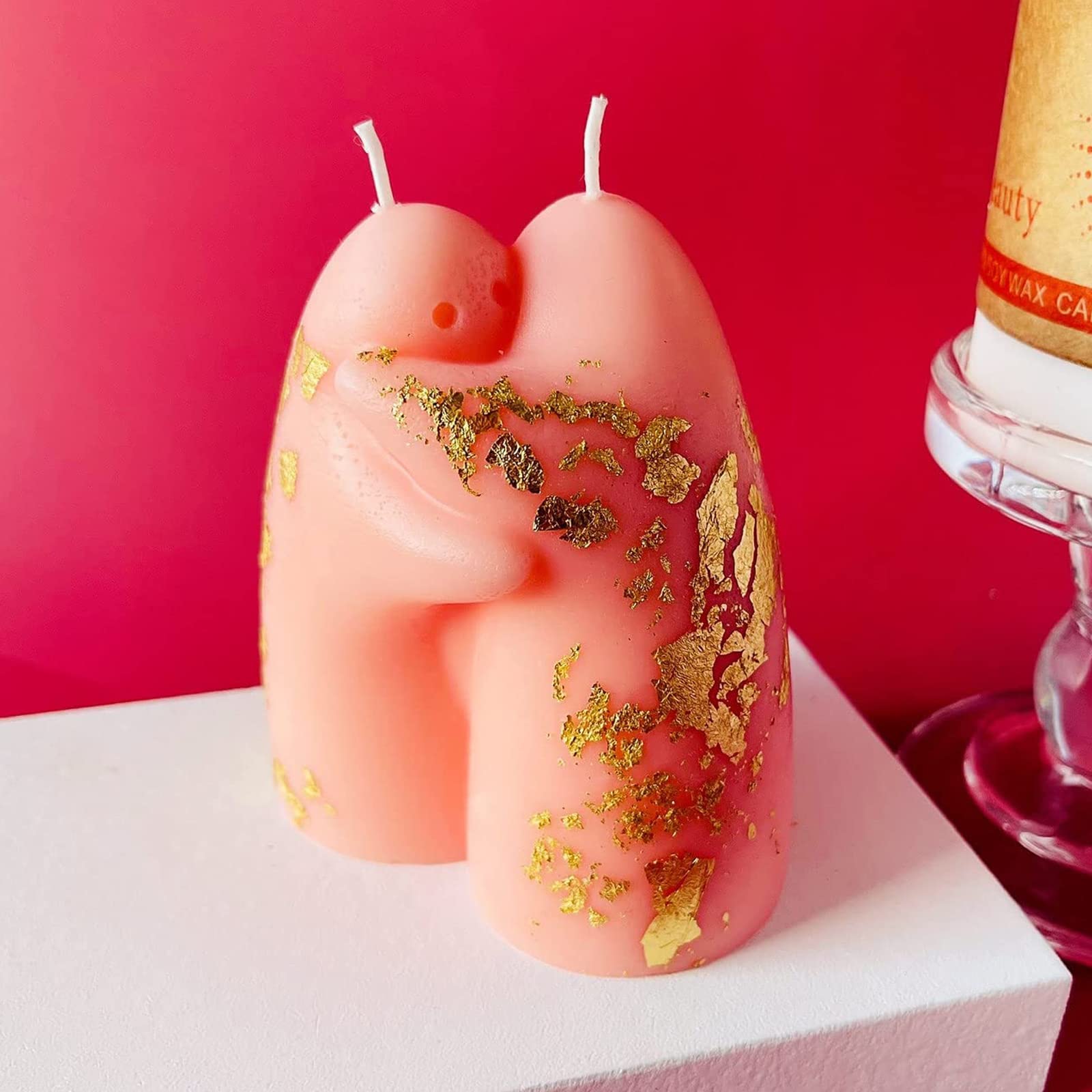 Carol Cao Hug Candle Embrace Shaped Candles Natural Beeswax Soy Candle Mother's Day Gift Custom Gifts Personalized Home Decor Scented Candle(Pink+Gold Flakes) Christmas Gifts