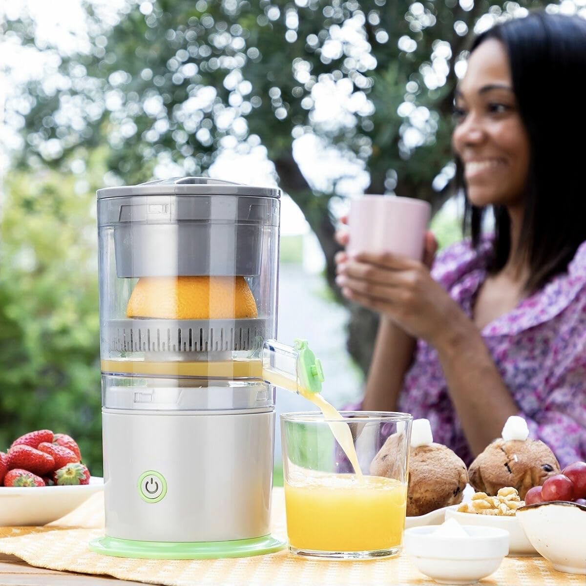 Presse-Agrumes Electrique pour Smoothie - Rechargeable USB - Extracteur de Fruits Multifonctionnel - Extracteur de Jus Portable - Rechargeable USB, Capacité de 250 ml, 40W Puissance, Sans BPA