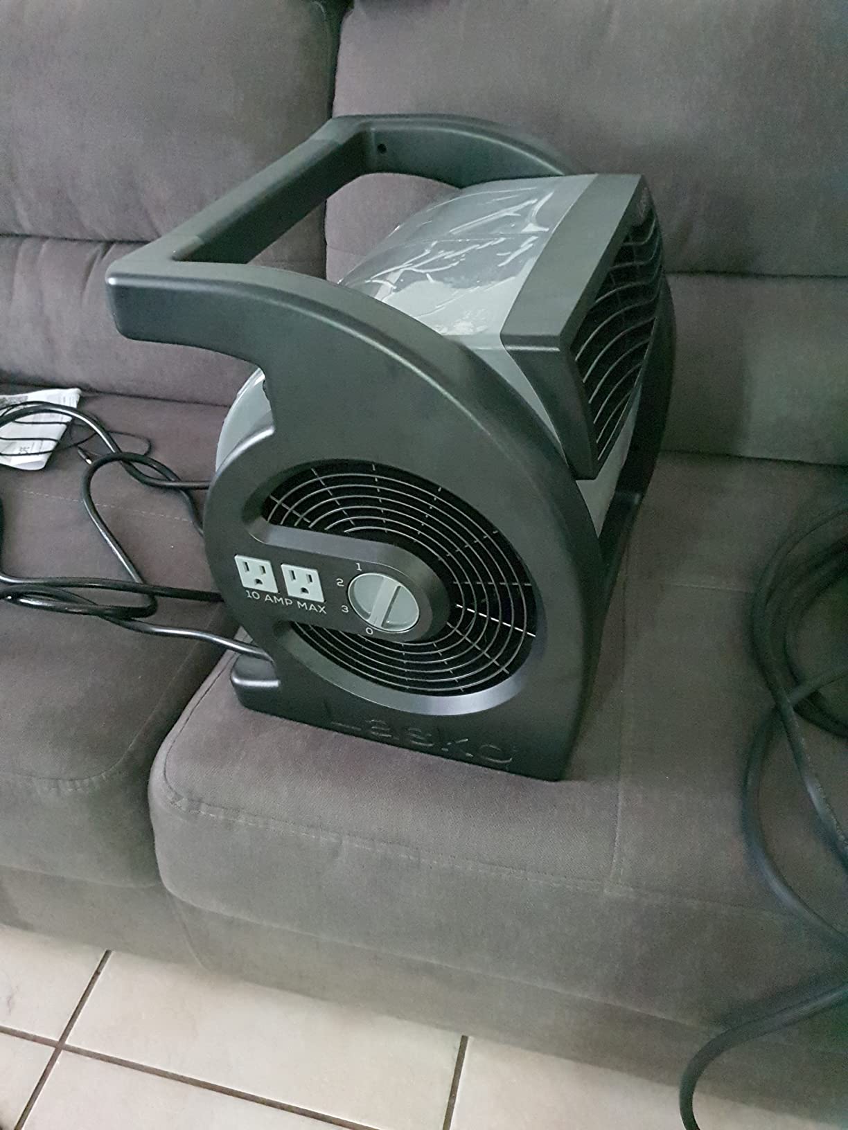 Lasko Max Performance Ventilador de utilidad pivotante modelo U15720